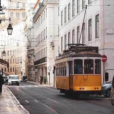 Santa Justa Cozy ホームステイ